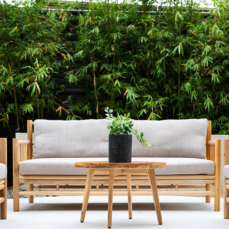 The Lease Renewal Strategy Calgary Landlords Ignore (But Property Managers Use)